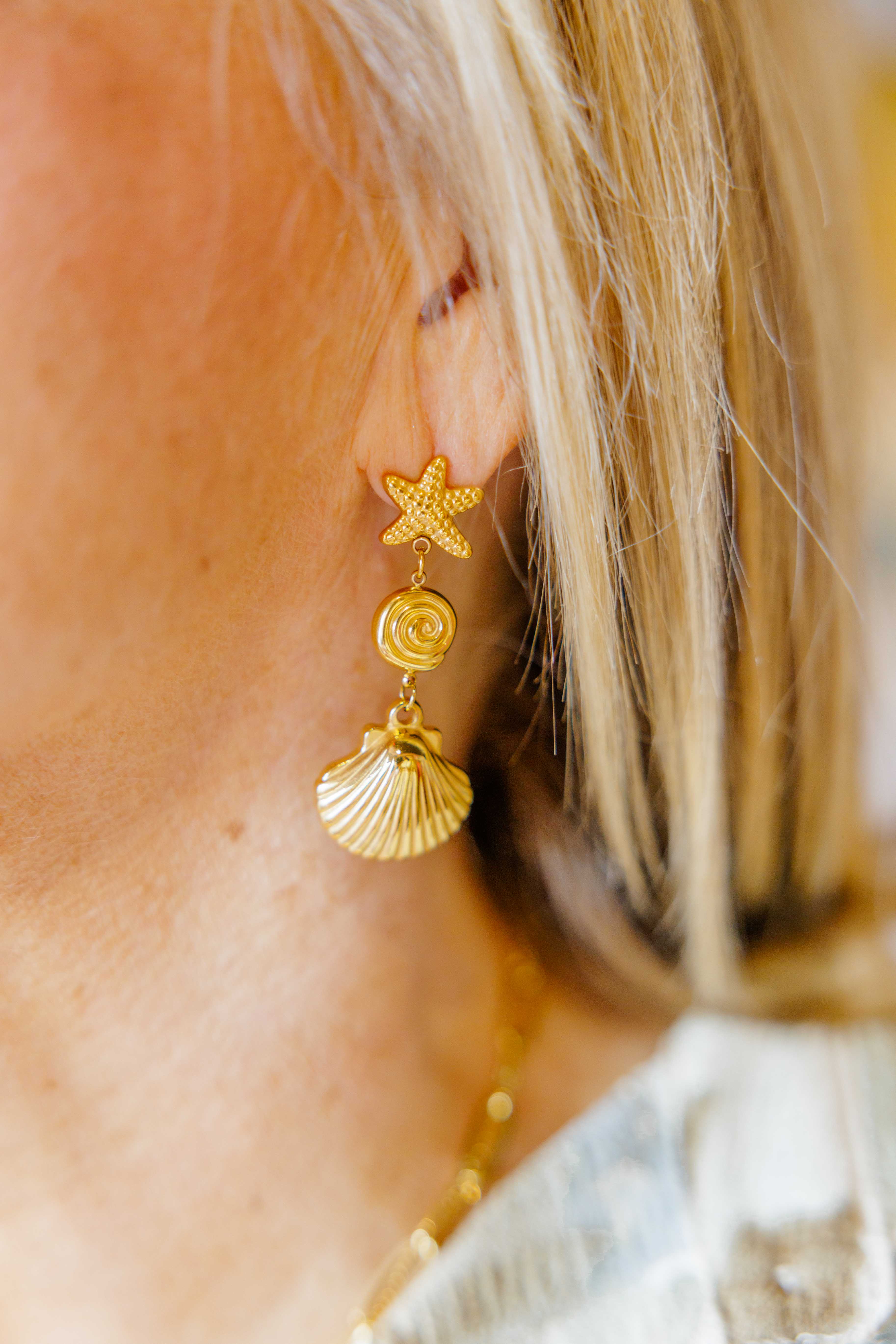 Vesta 18K Seashell Earrings