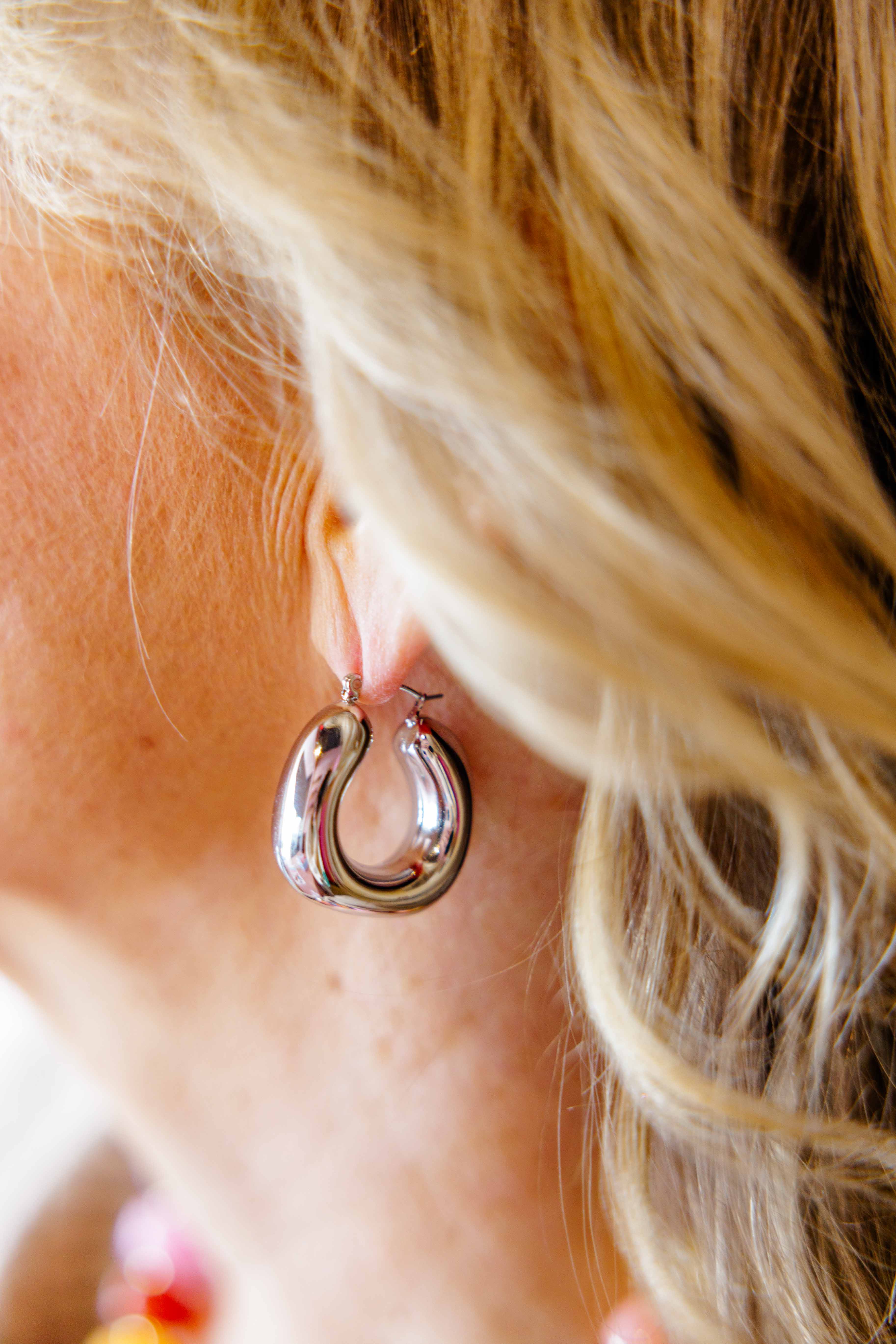 Hunter U-Shape Earring