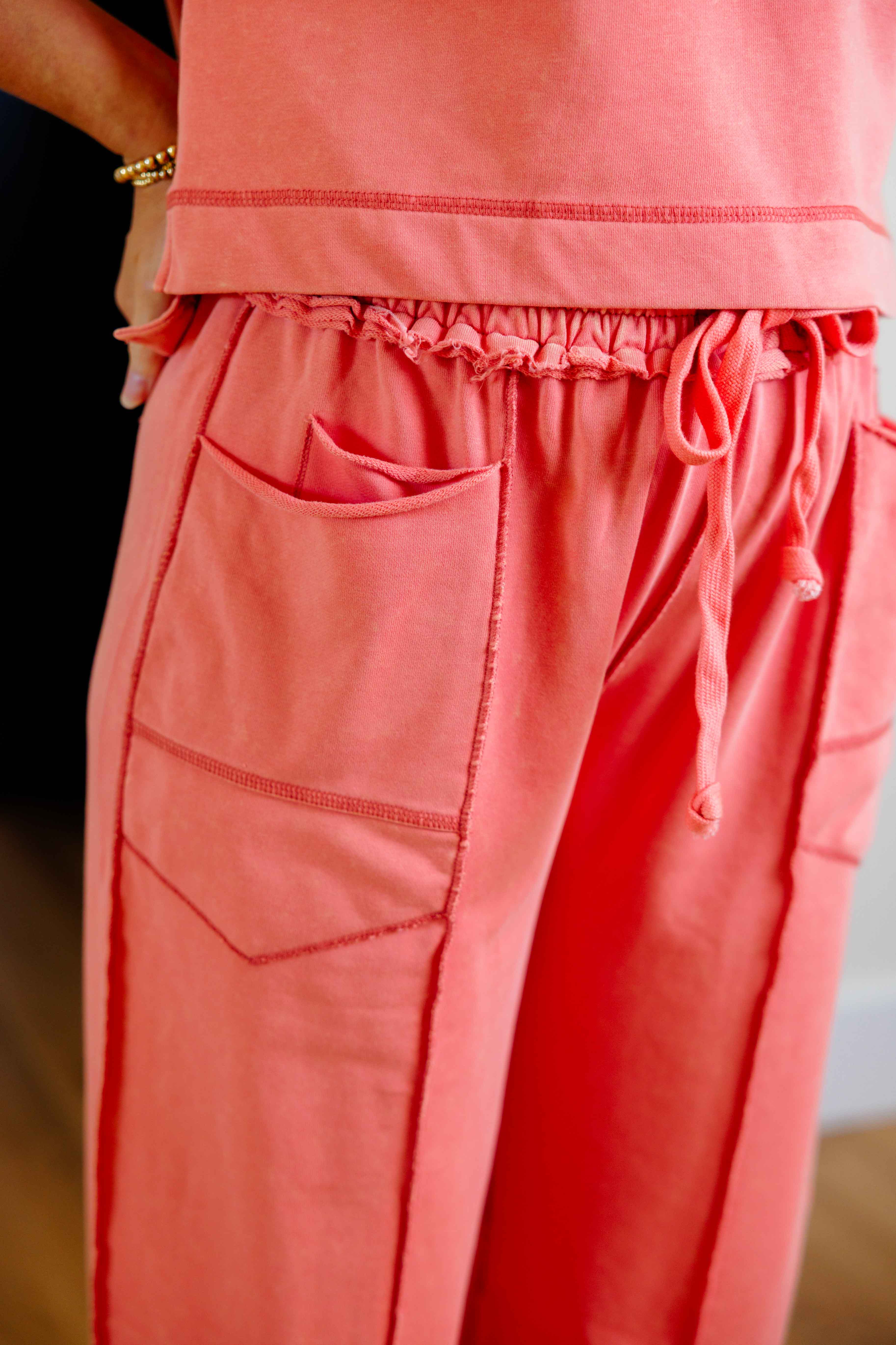 Coral Cropped Easy Set