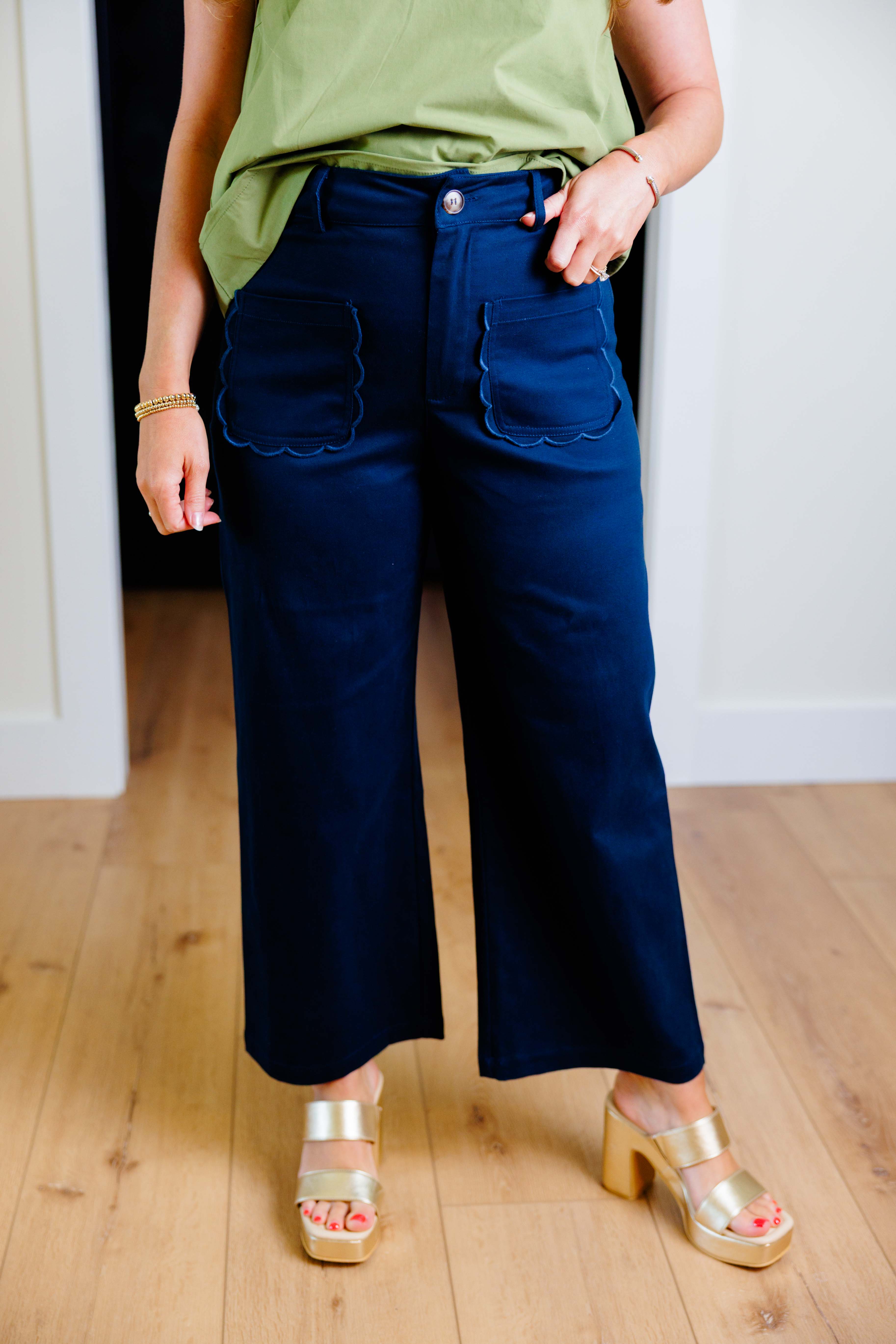 Navy Scallop Edge Pant