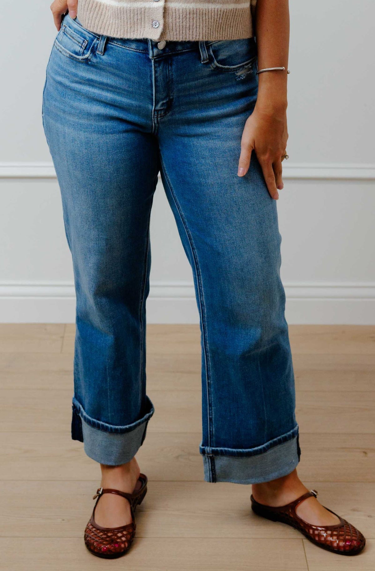 Meryl Mid Rise Cuff Jean