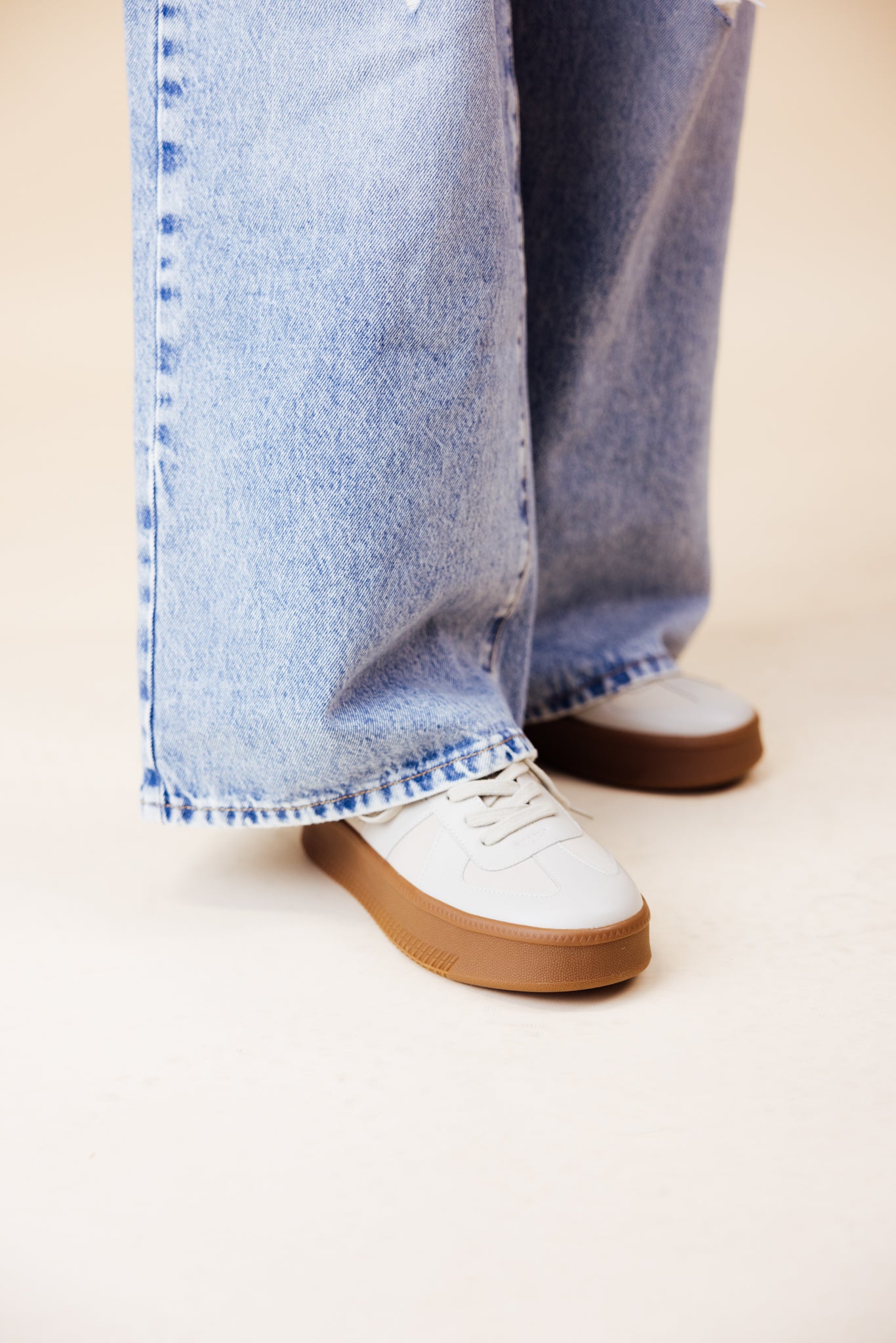 Warwick Taupe Sneaker