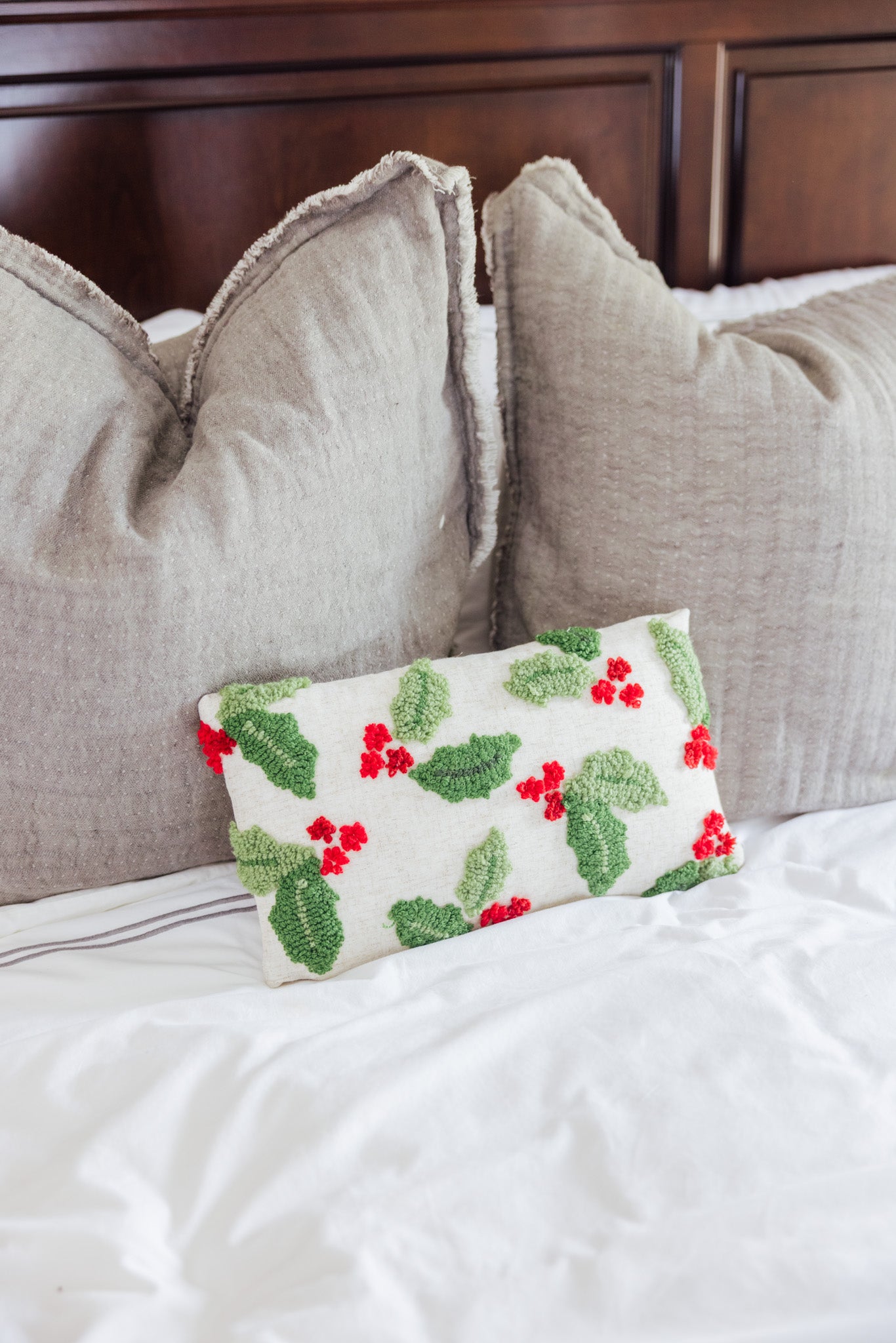 Holly With Berries Tufted Pillow