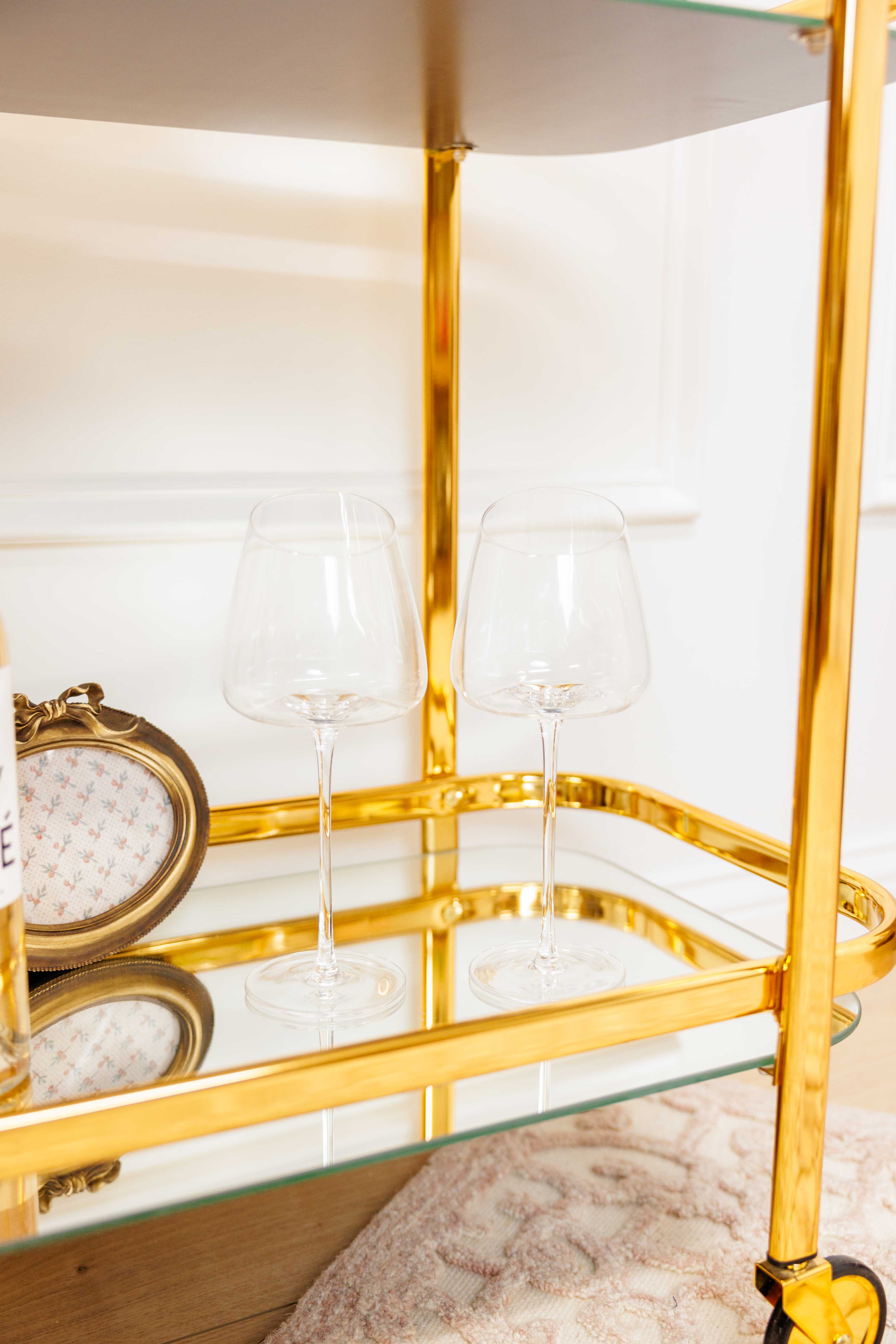 Slanted Wine Glass Set