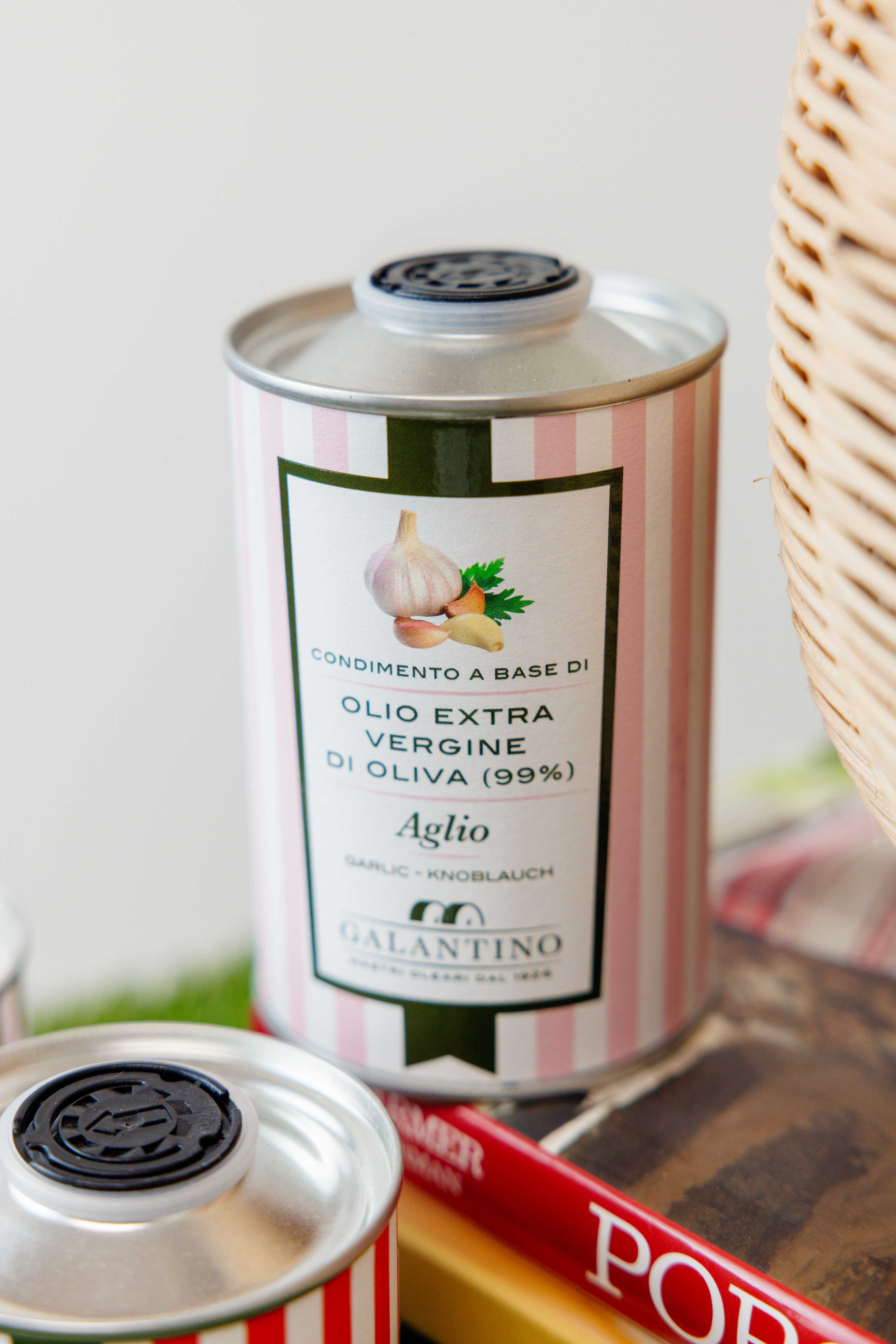 Garlic Extra Virgin Olive Oil By Galantino