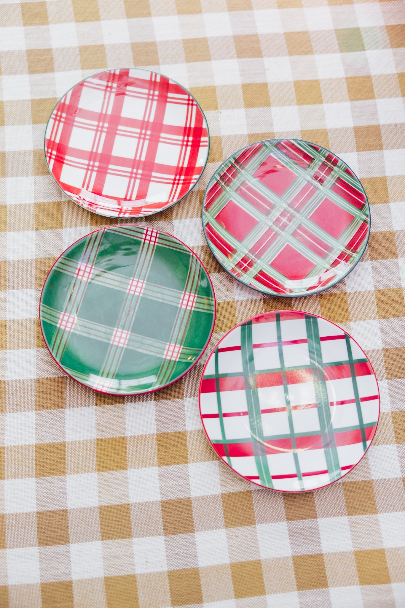 Holiday Plaid Appetizer Christmas Plate
