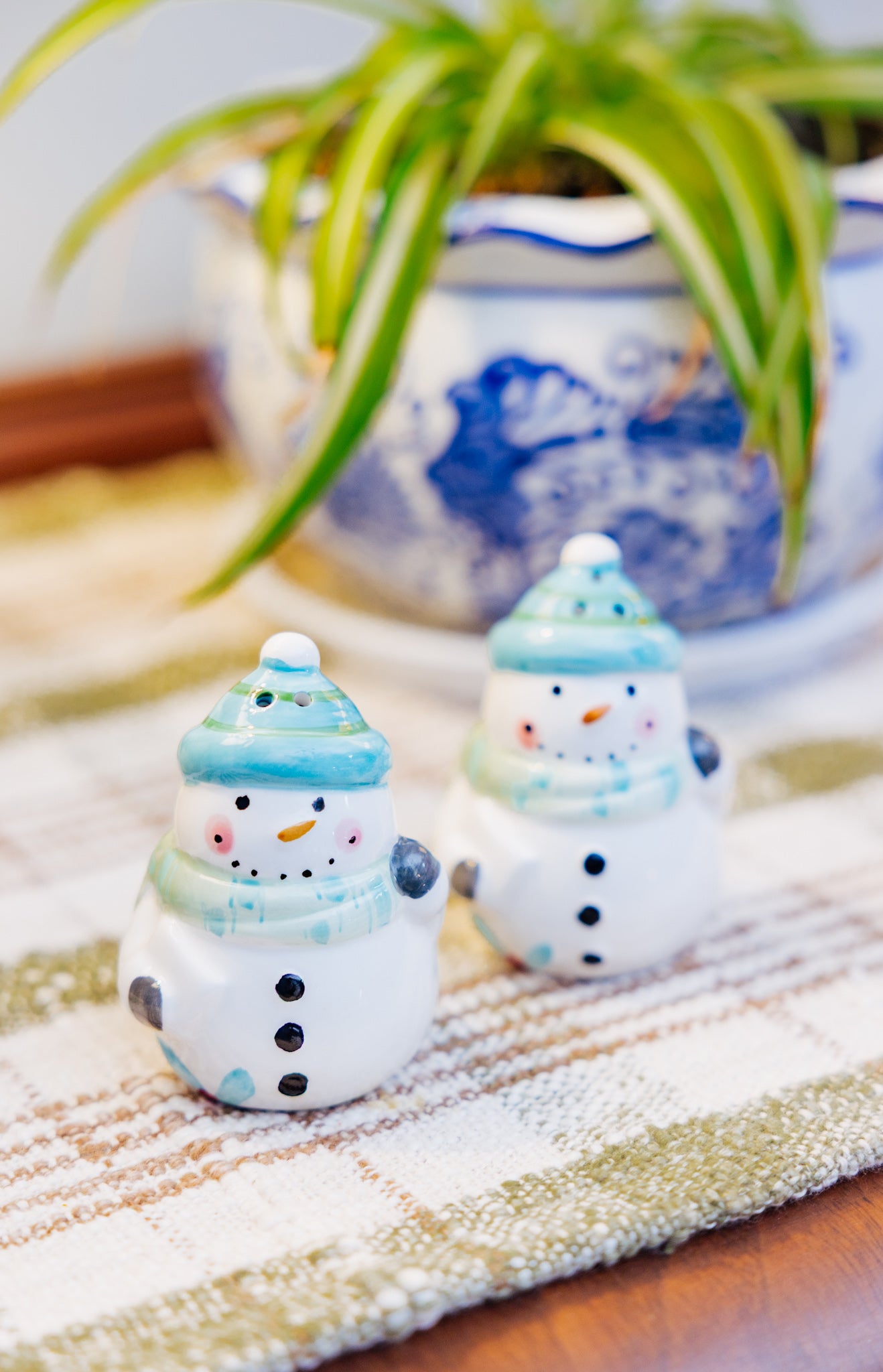 Snowman Salt & Pepper Shaker Set