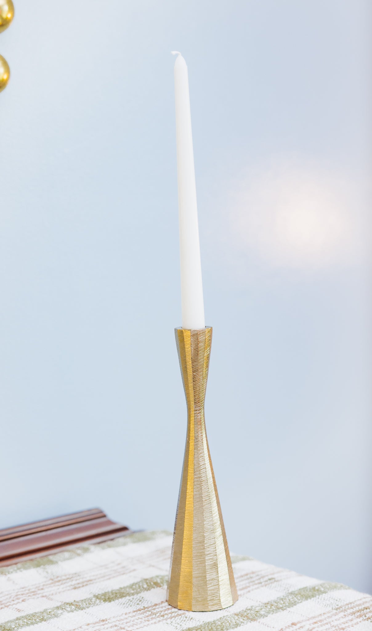 Milan Candle Stick