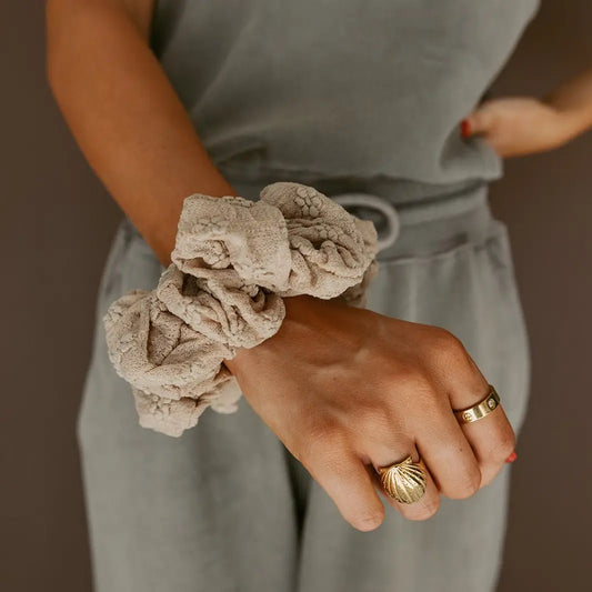 Tessa Jumbo Scrunchie
