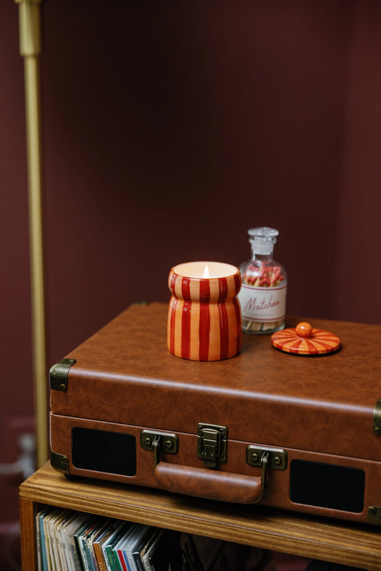 Spiced Apple Cabana Red & Coral Candle 6.5 oz