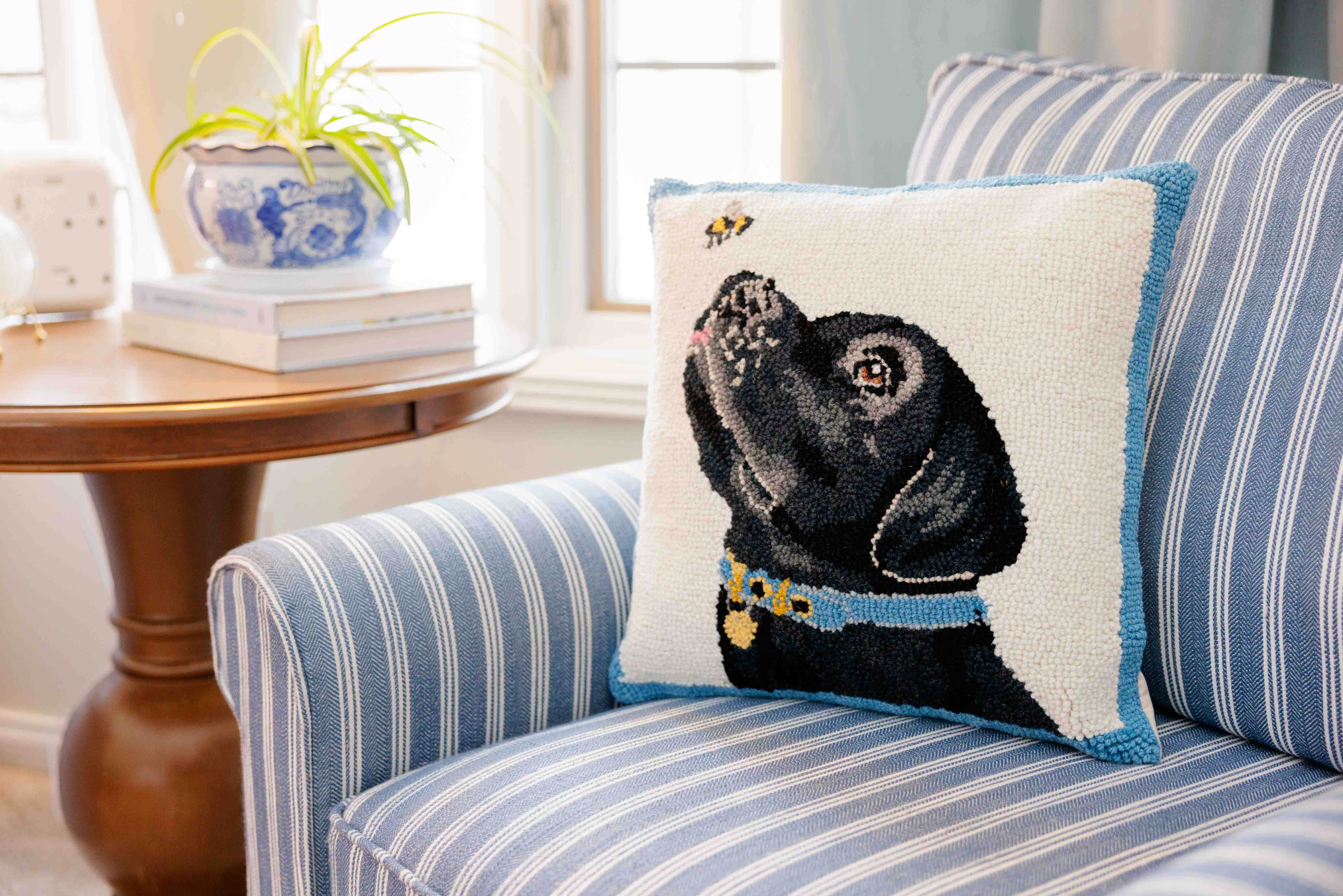 Black Lab With Bee Hook Pillow