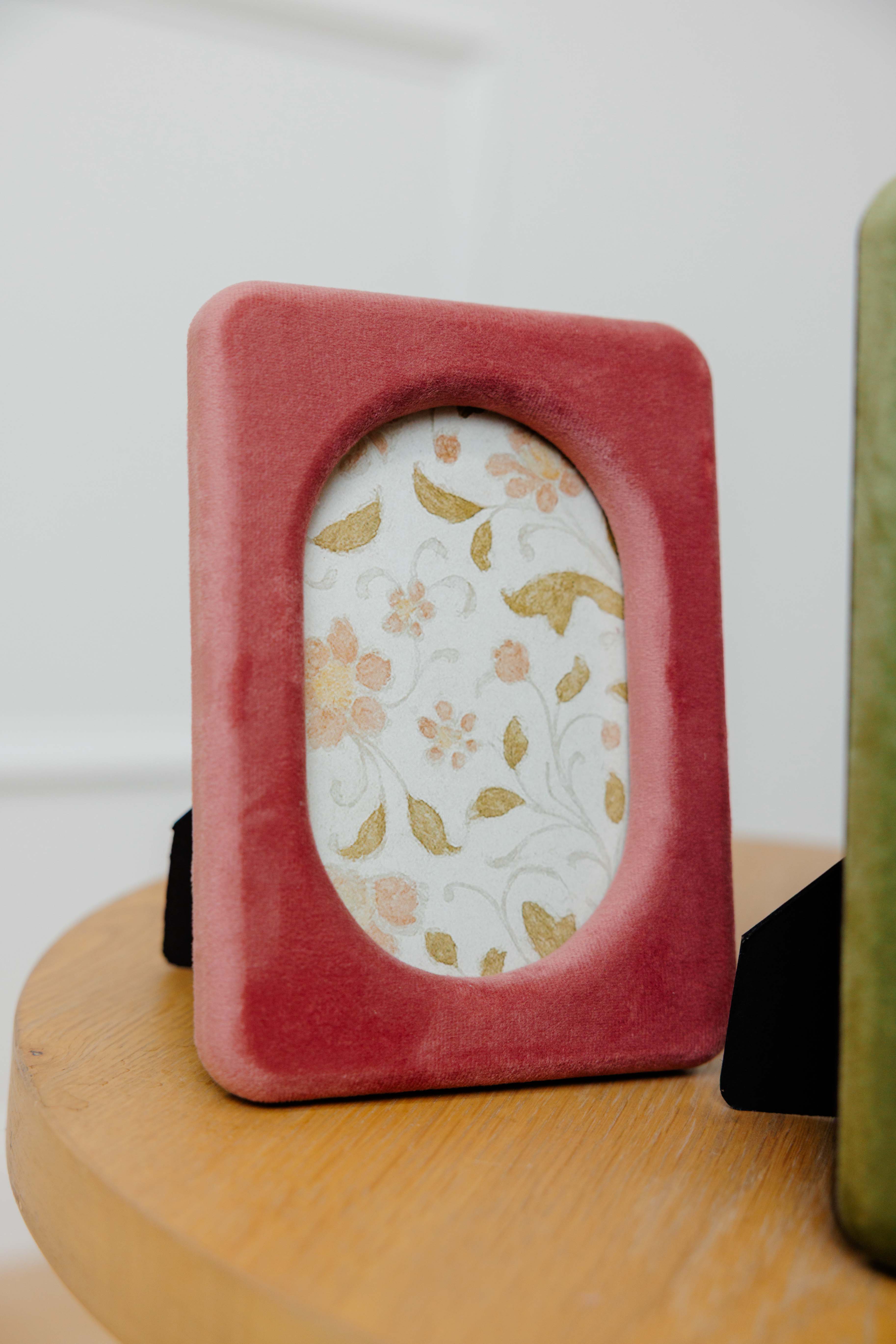 Rose Velvet 4x6 Frame