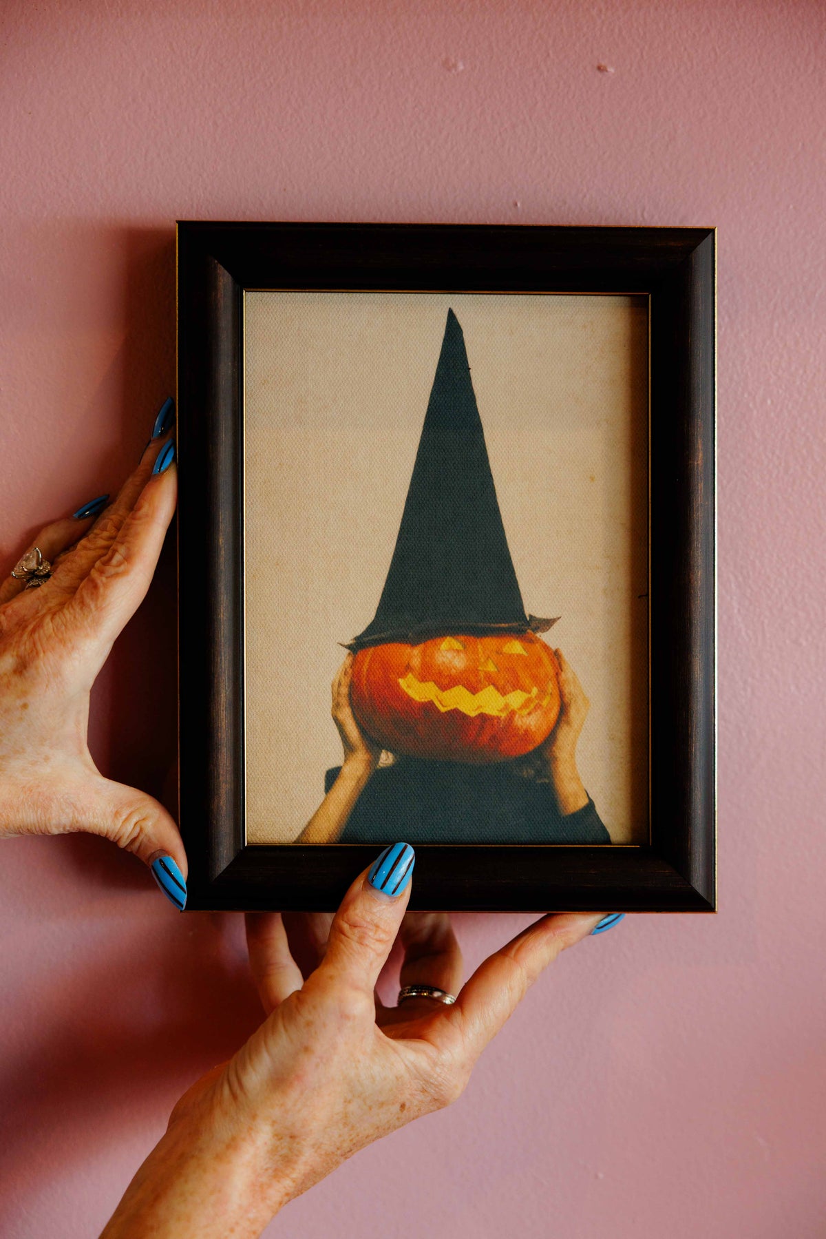 Pumpkin Witch Frame