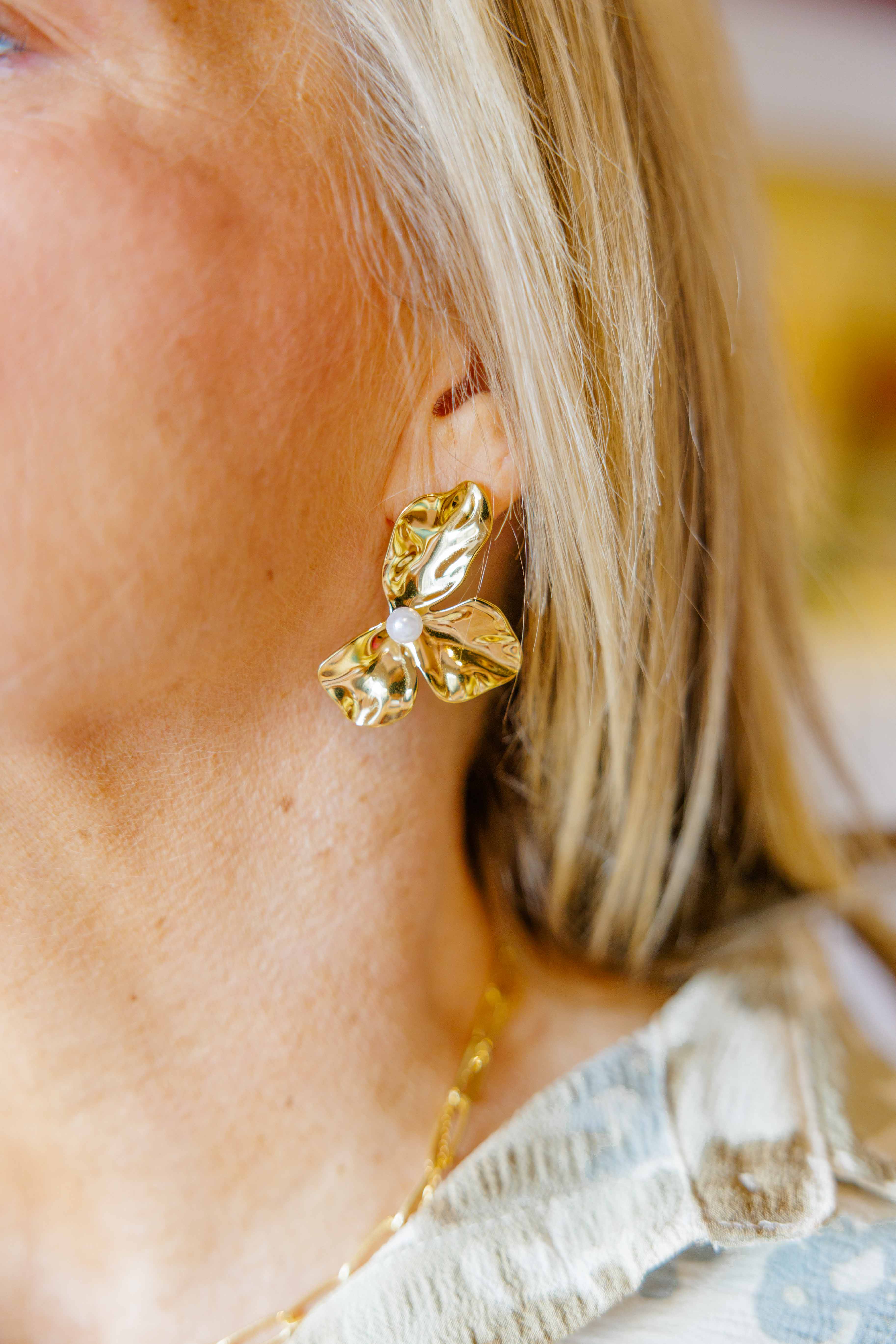 Vintessa Flower Pearl Earrings