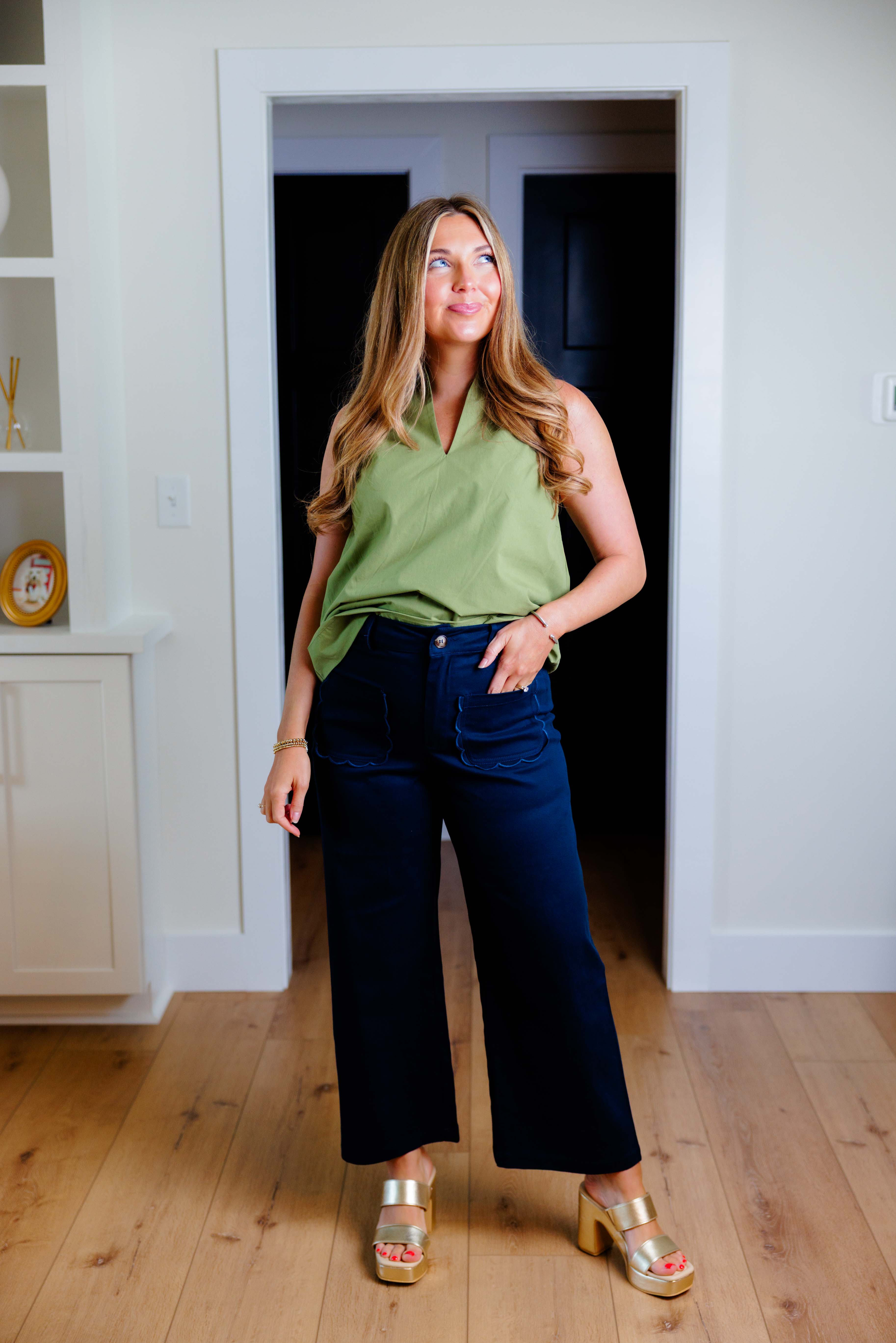 Navy Scallop Edge Pant