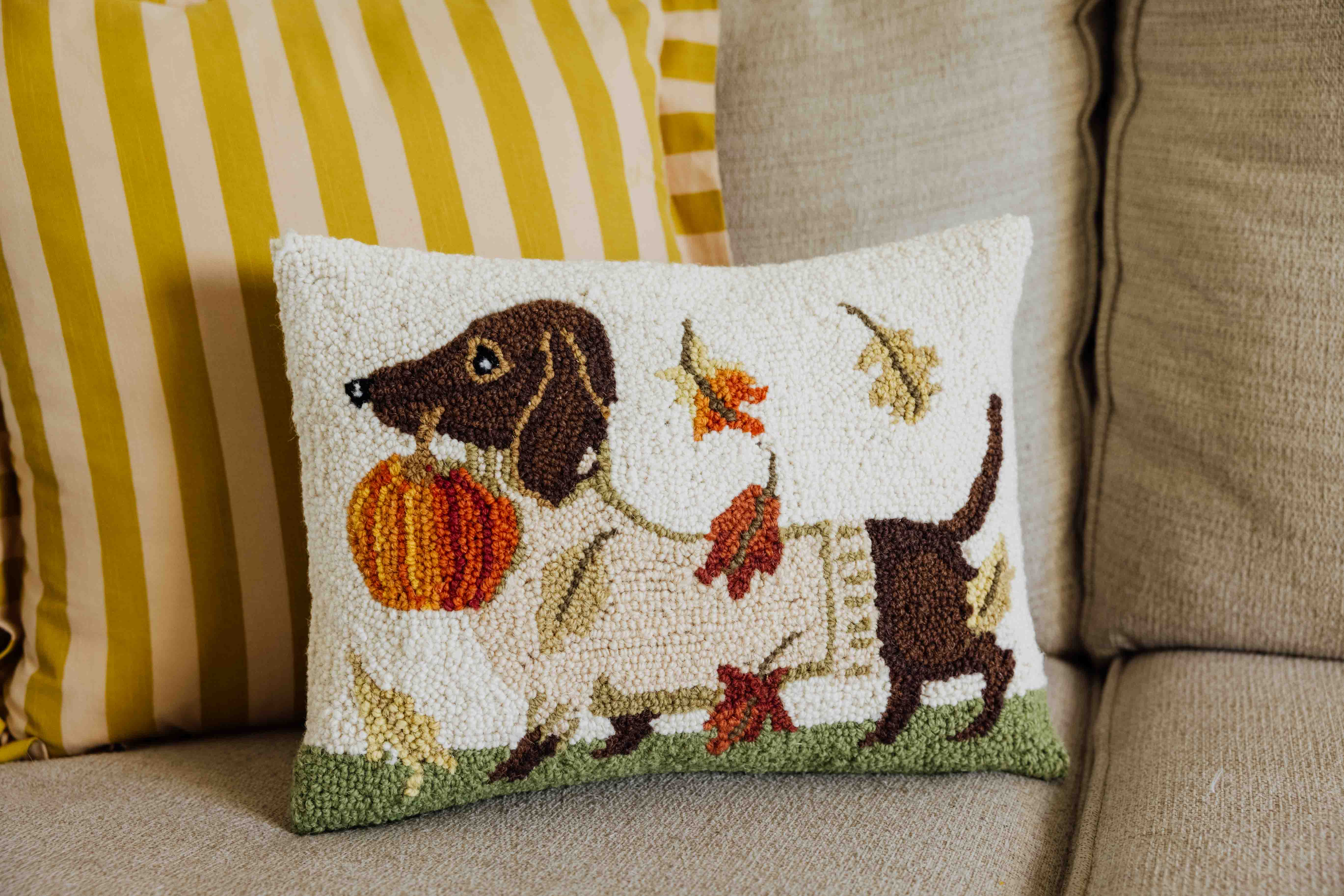 Dachshund & Leaves Hook Pillow