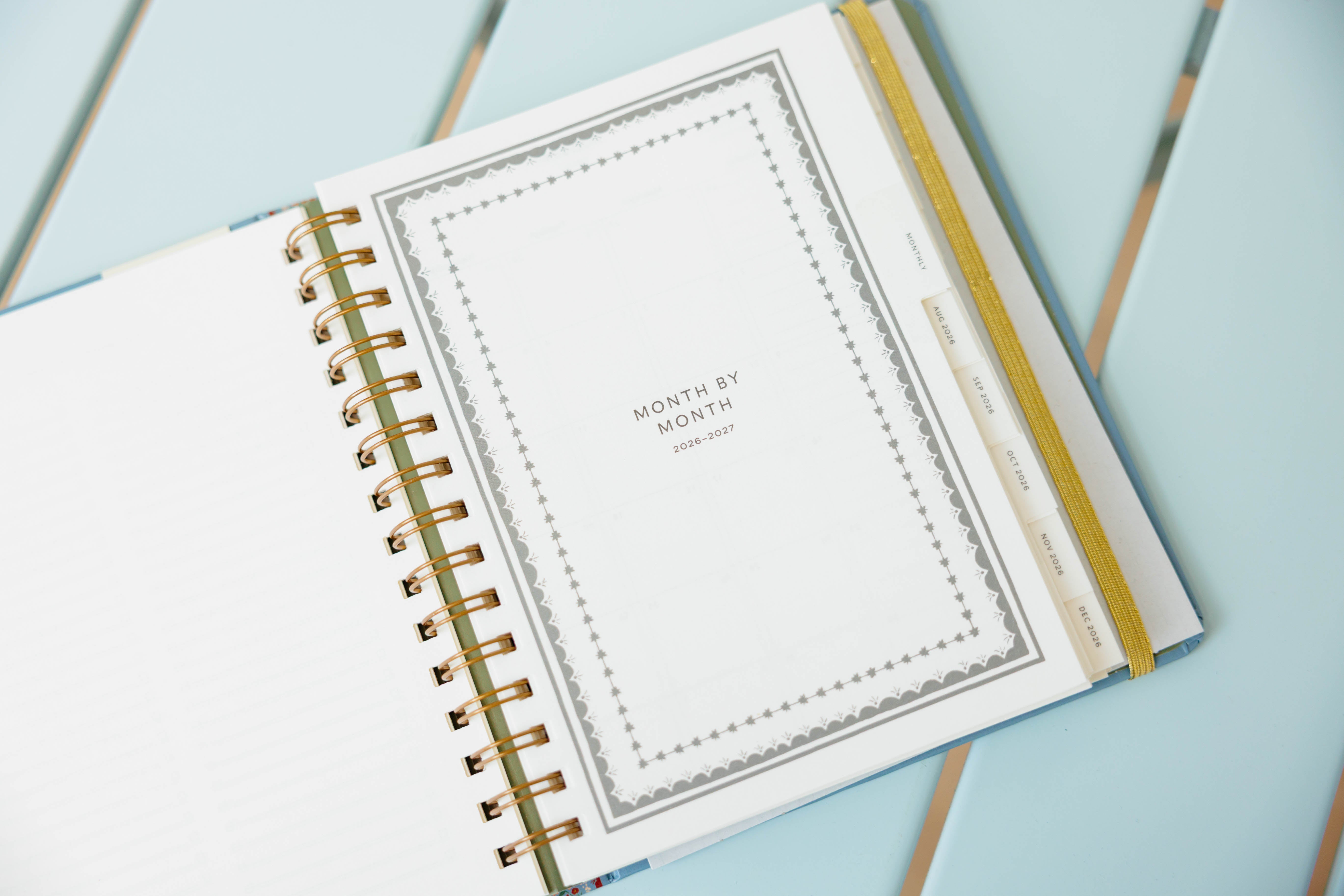 Paisley Stripe 17-Month Academic Sprial Planner