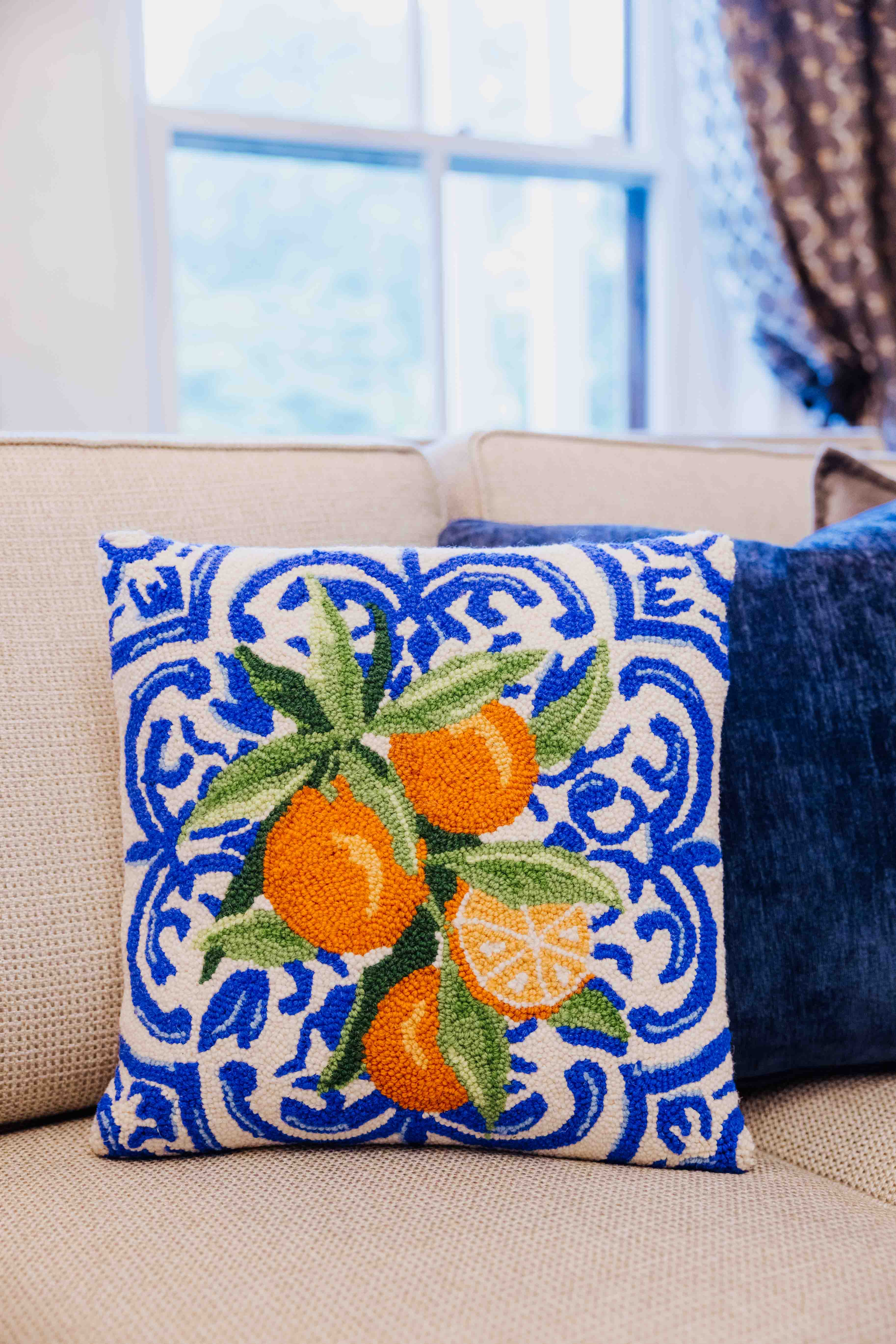 Mediterranean Oranges Hook Pillow
