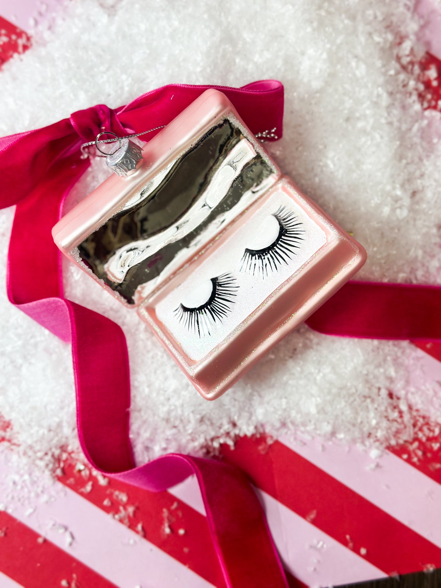 Fake Eyelash Ornament