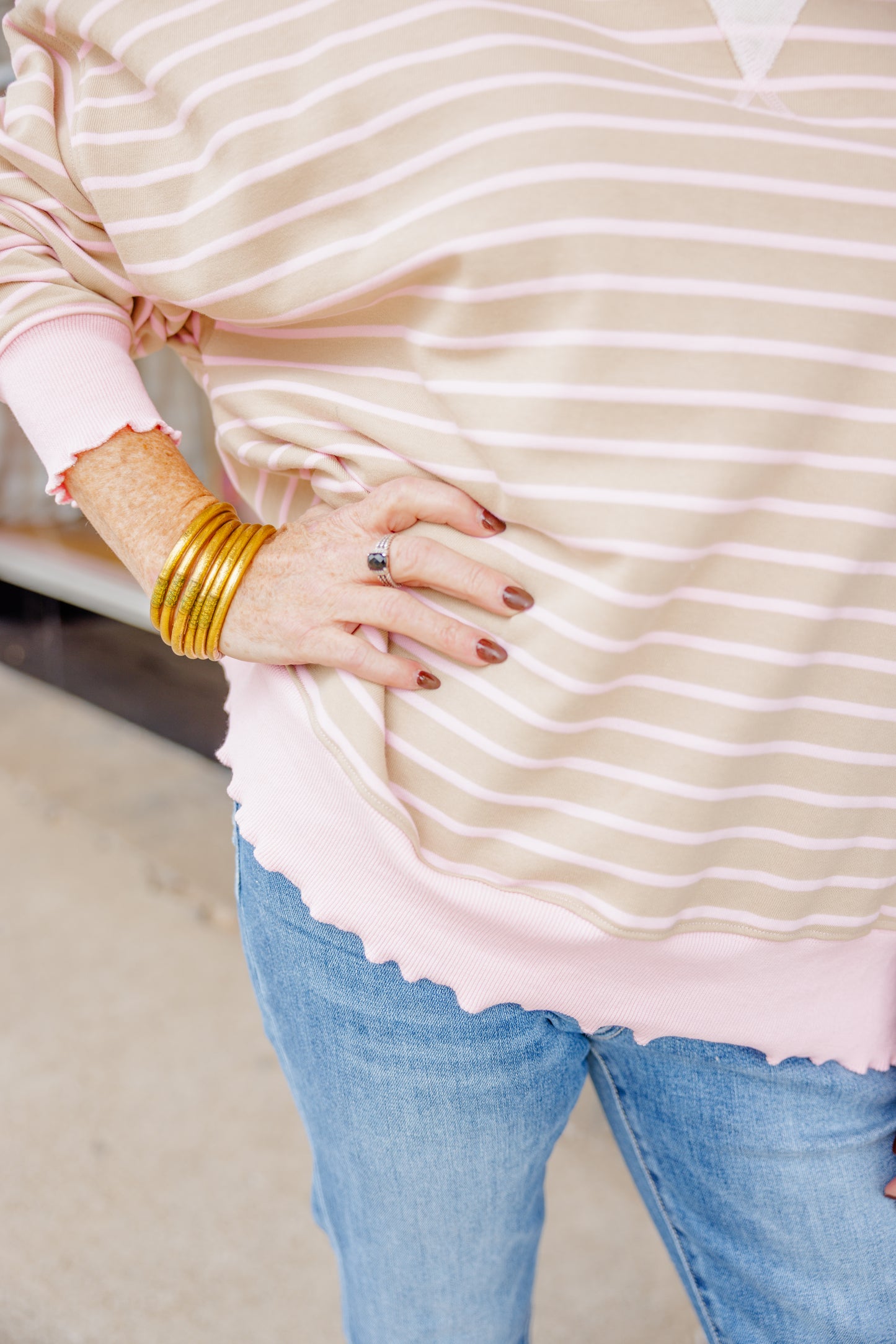 Mocha Lettuce Trim Top