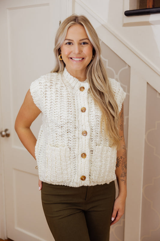Ivory Chunky Sweater Vest