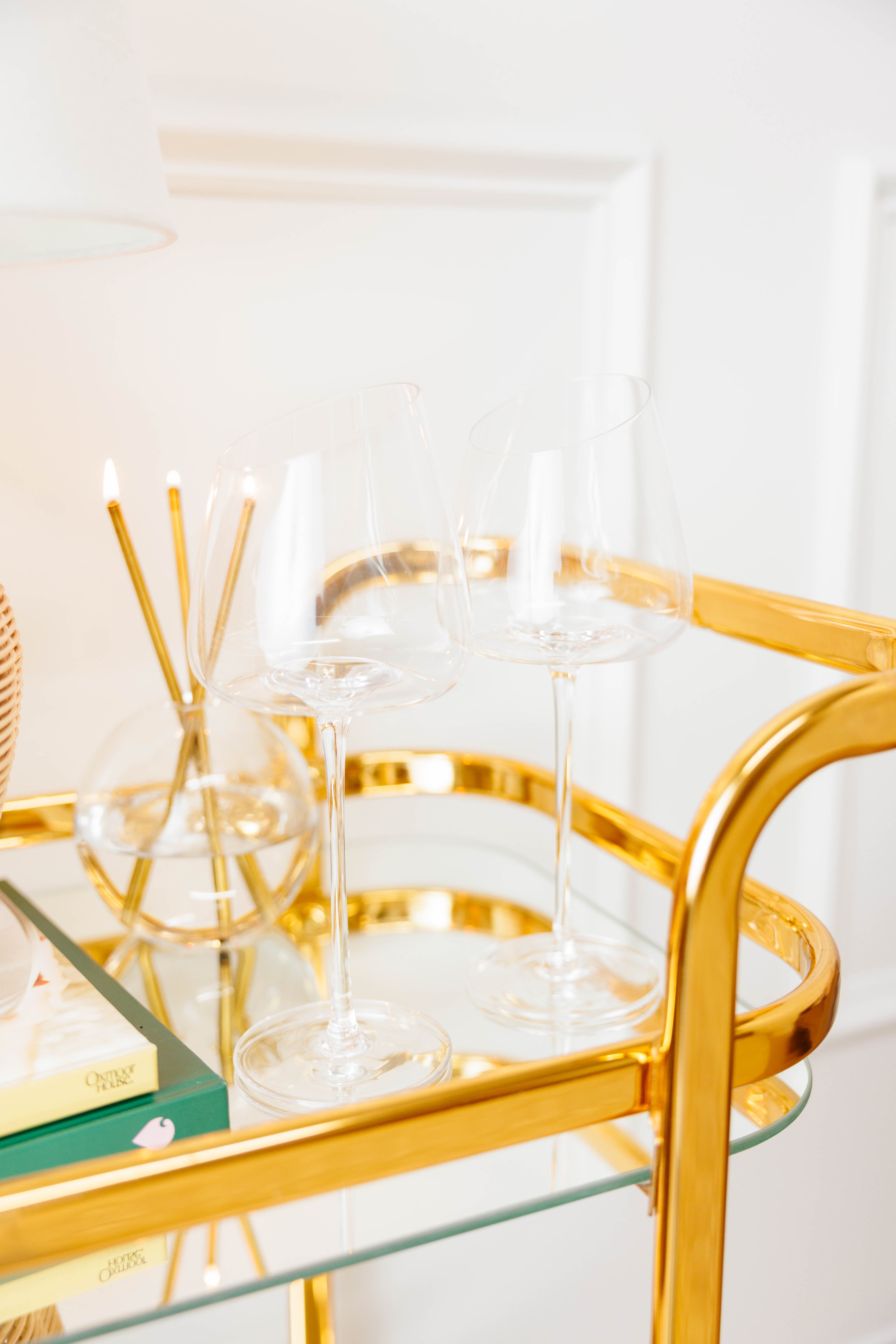 Slanted Wine Glass Set