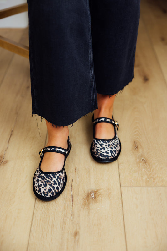 Fleta Leopard Flat