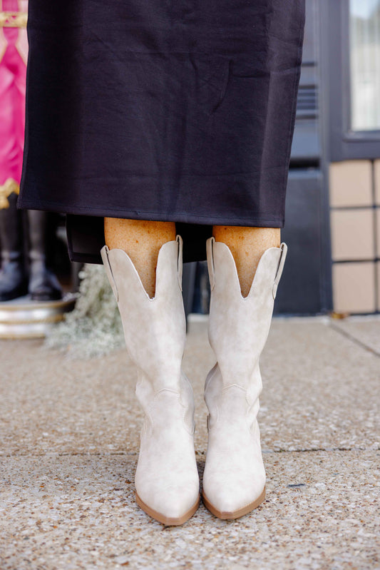 Bodhi Distressed Natural Boots